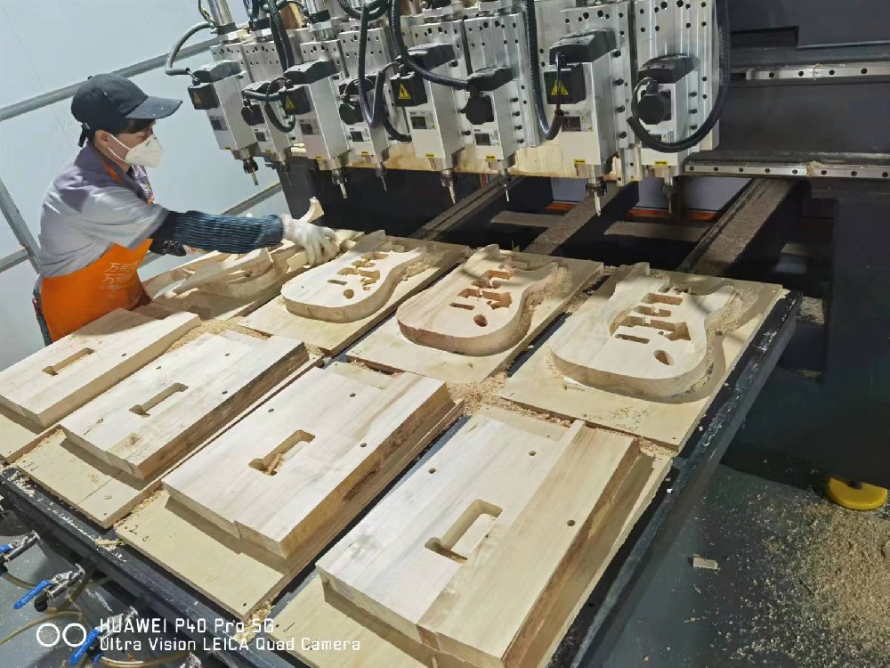 赛维乐器数控开料机